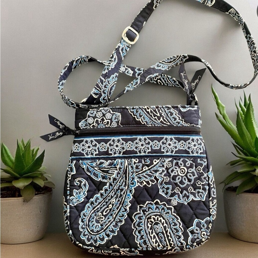 Vera Bradley Fanfare Tote Fabric Shoulder Bag Purse Blue & White NWT